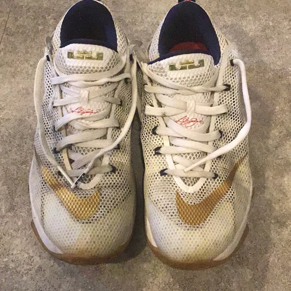 Nike LeBron JAMES 12 XII USA Olympic low sneakers